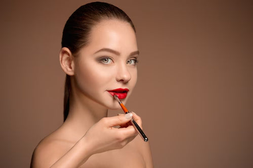 How to Choose the Perfect Lipstick Color for Your Outfit and Skin Tone