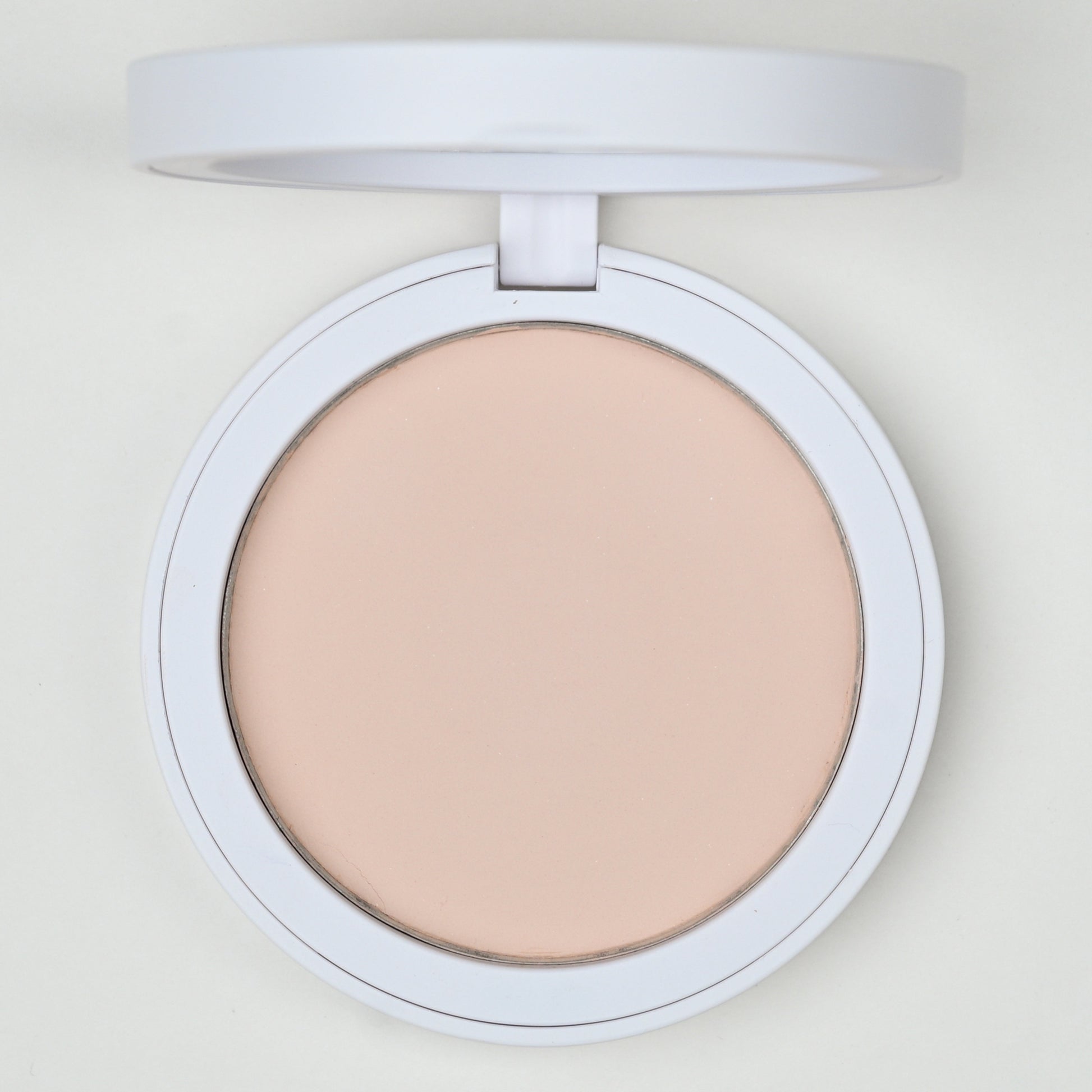 Velvet Matte Powder Foundation | Compact Powder | 6 Shades | Matte Finish, Lightweight & Smooth Coverage